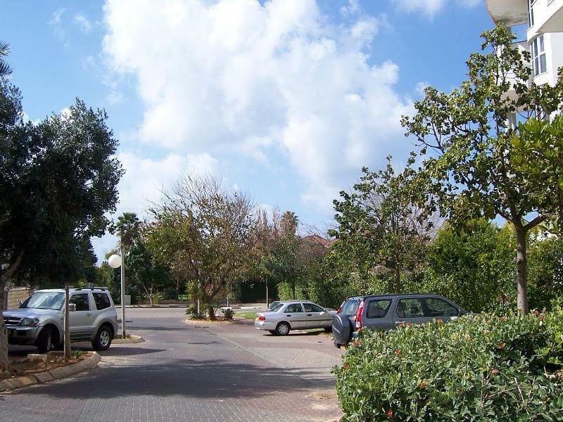 Ramat Poleg, Walk To Beach Netanya Exterior foto